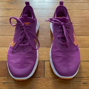 Womens NIKE FI BERMUDA Cosmic Purple GOLF Shoes. Excellent condition.